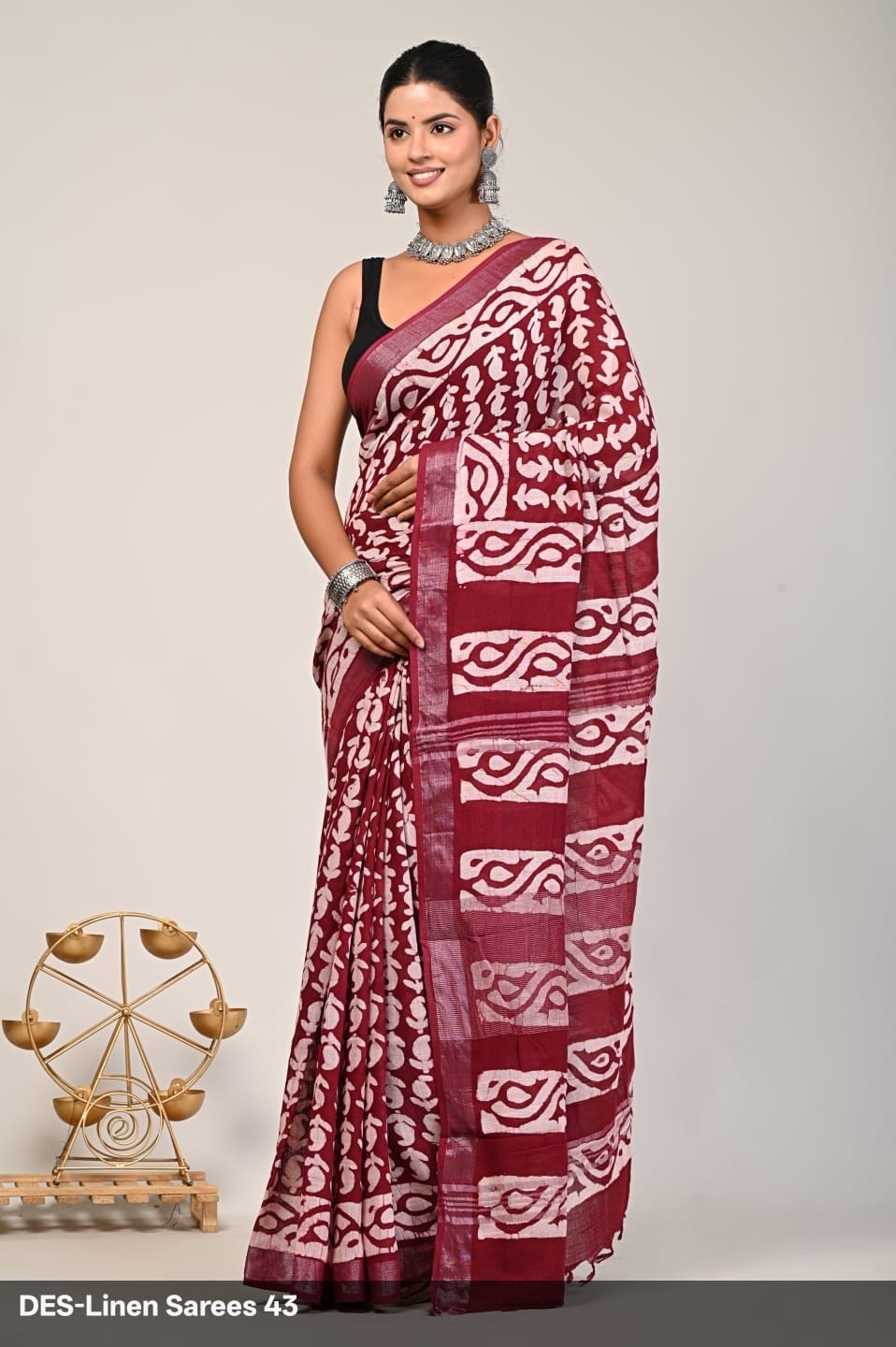 Printed Soft Linen Saree with Tassels"