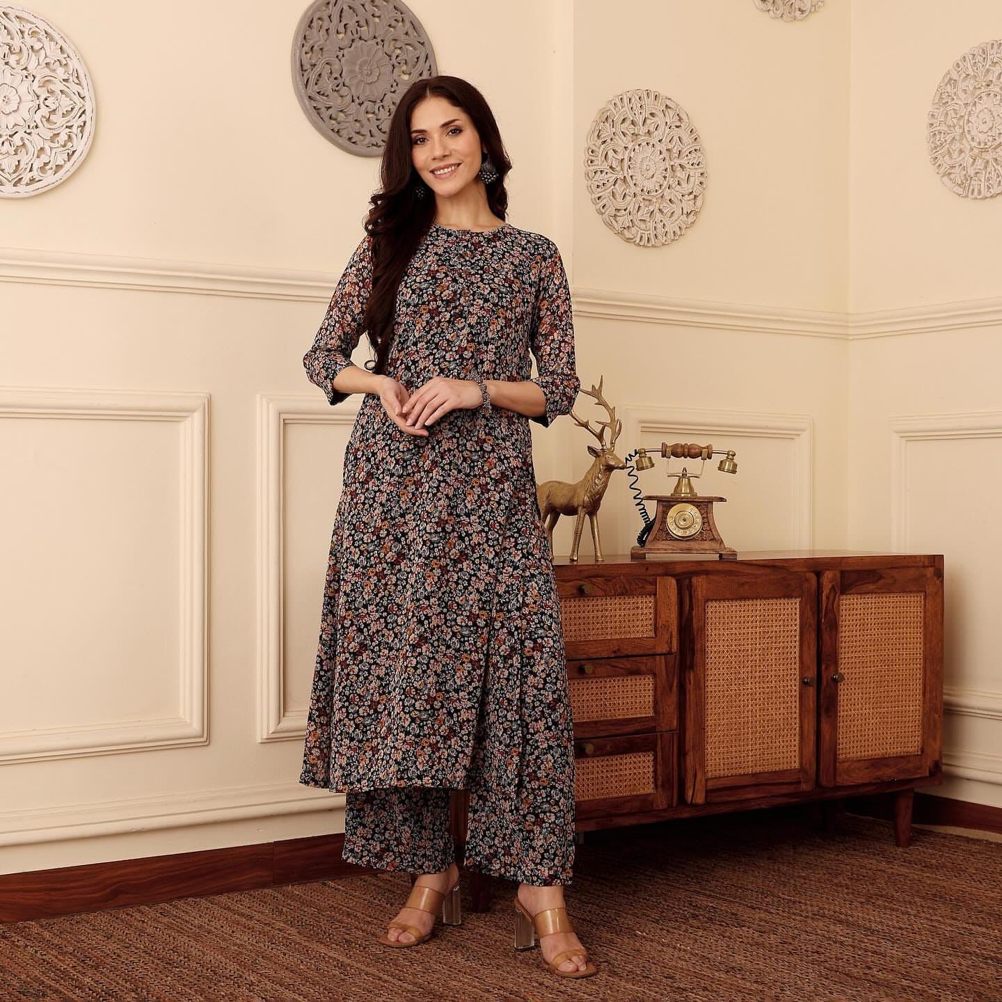 Elegant Black Floral Kurta Set - Effortless Everyday Charm