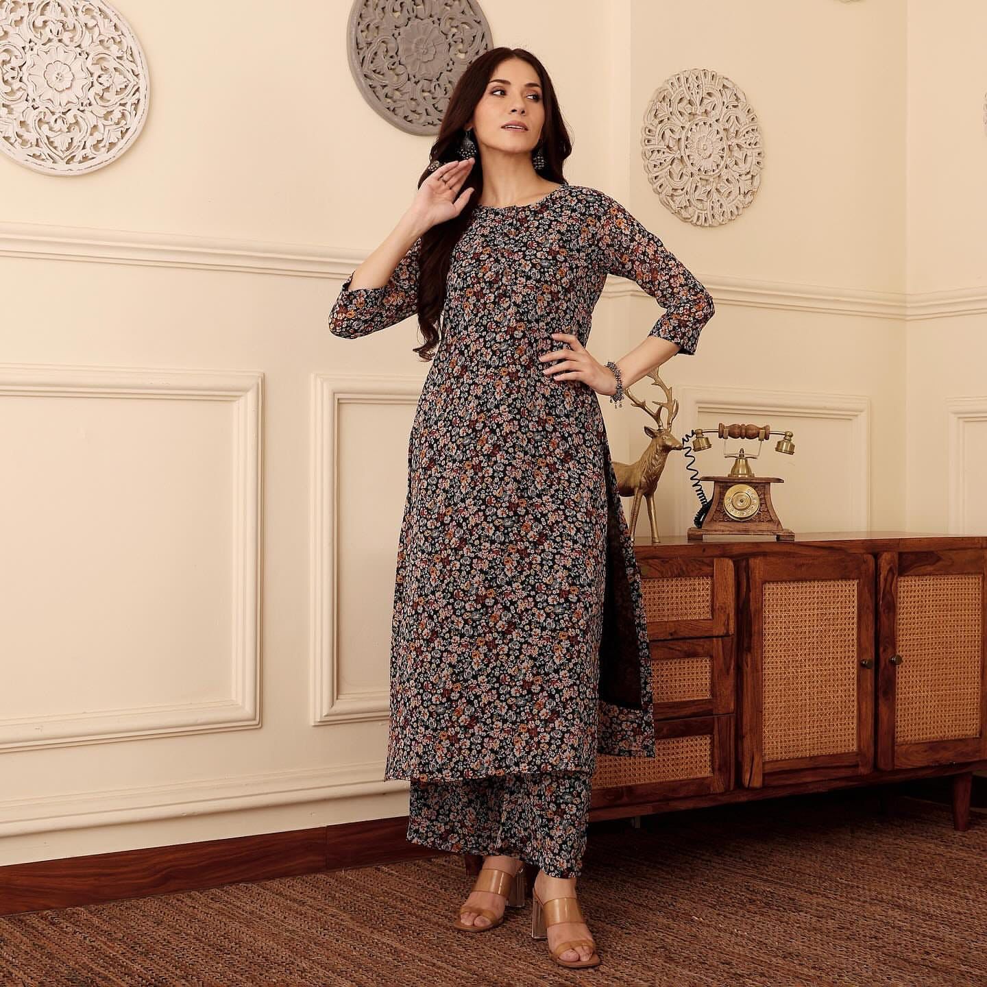 Elegant Black Floral Kurta Set - Effortless Everyday Charm